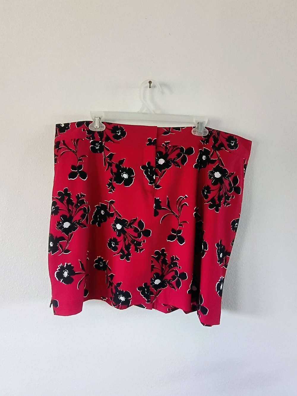 IZOD Golf Red Floral Skort Womens Size 18 Stretch Resort Country Club Skirt